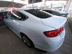 Chrysler 200